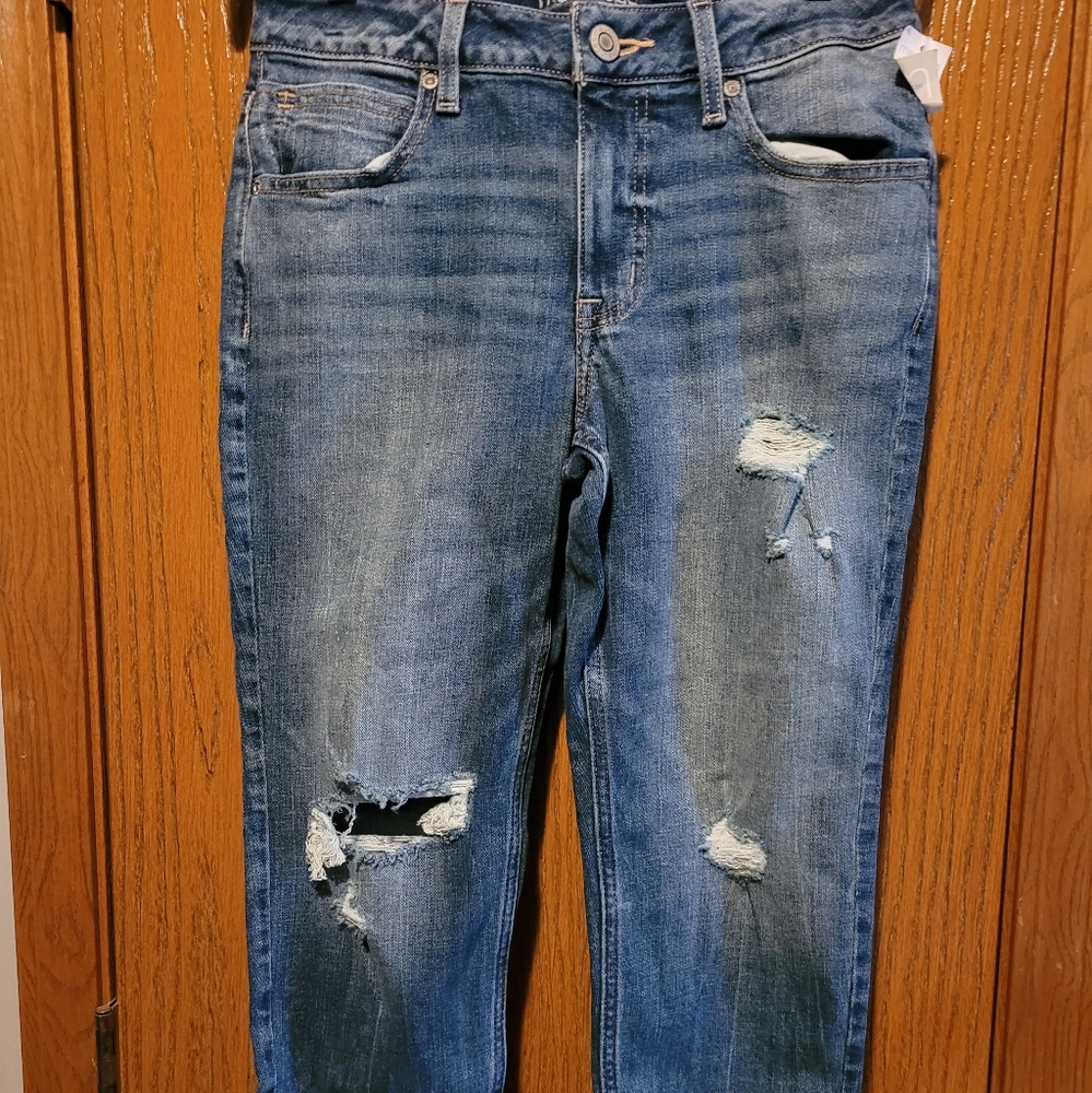 Maurices- Boyfriend crop Jeans- Size 6